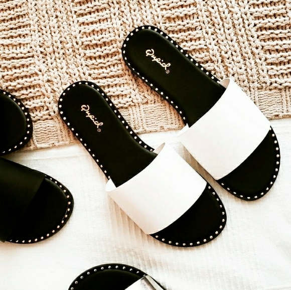 🚨The Sasha// white one band sandal - Picture 6 of 7